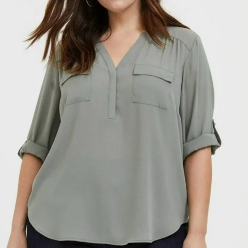 Torrid Harper 3/4 Sleeve Pullover Blouse
